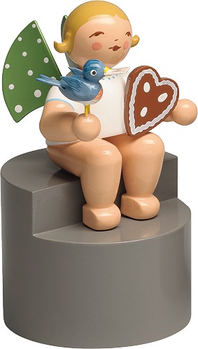 Engel mit Lebkuchen und Vogel, auf Podest, letztmalig 2024