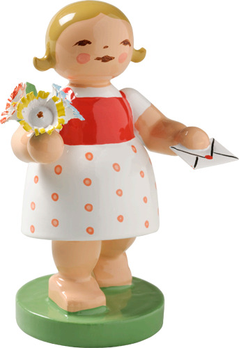 Gratulantin mit Brief und Blumen